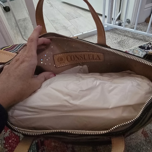 Consuela sling bag - Picture 5 of 9